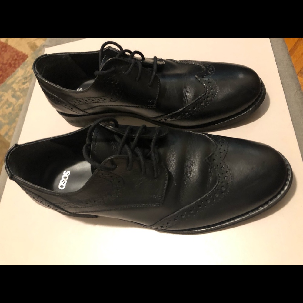 ASOS - Wingtip Oxford Shoe - Size 9